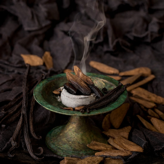 GOLD ~ Oud Wood & Dark Vanilla