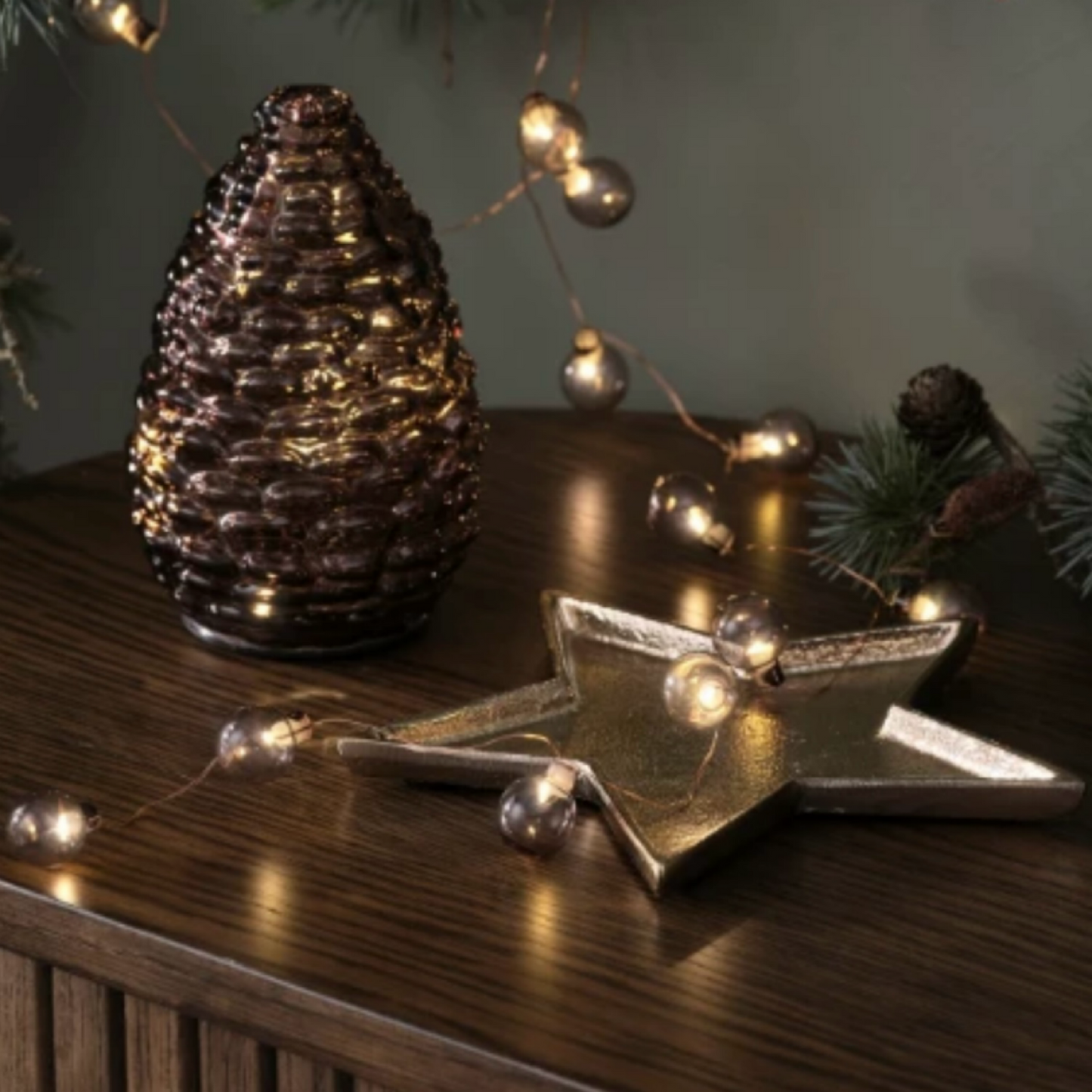 Gold Star Candle Plate